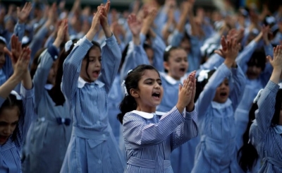 تعليق جزئي للدوام في جميع مدارس "الأونروا" بغزة الثلاثاء